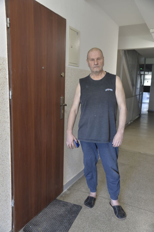 Mieszkańcy z drżącym głosem wspominają zabitego Zenka. Załamany Igor ze łzami w oczach mówi o swoim znajomym