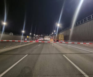 Pożar auta w tunelu na S2! Kierowcy utknęli w gigantycznym korku