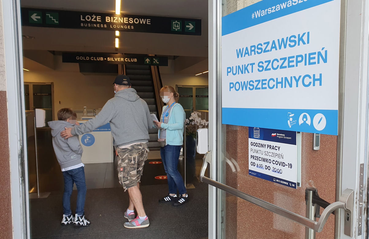 Szczepienia odbywały się w ramach akcji "Wpadnij na szczepienie" bez zapisów 