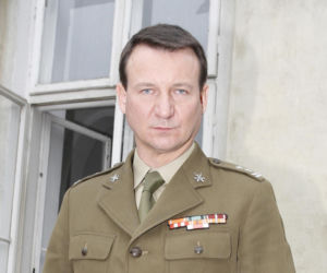 Robert Więckiewicz zaczynał w technikum budowlanym. Tak wyglądała jego niezwykła metamorfoza