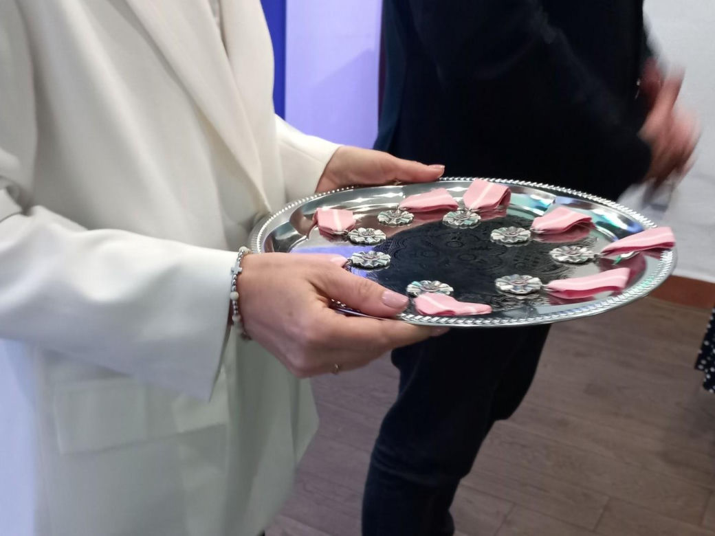 "Łóżko wszystko goi". Cenne rady od par świętujących 50-lecie małżeństwa w Lesznie