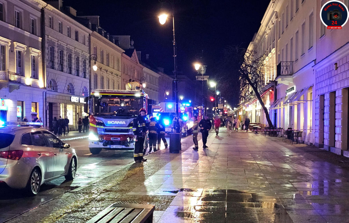 Warszawa. Pożar apteki na Nowym Świecie! Na miejscu pracowały trzy zastępy gaśnicze