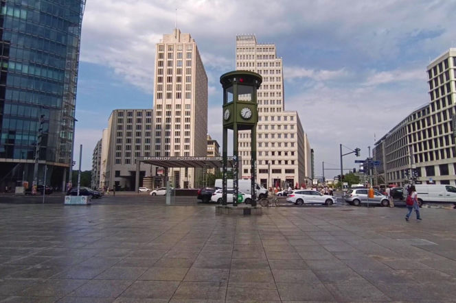 Zegar z sygnalizatorem na Potsdamer Platz