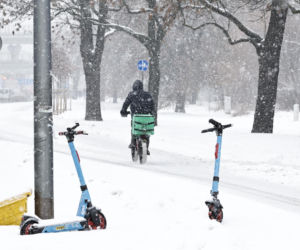 Gołoledź paraliżuje Polskę