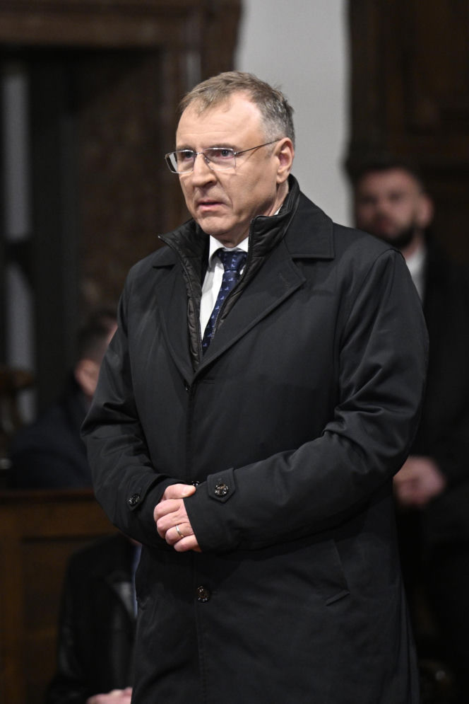 Msza za ofiary Smoleńska w Archikatedrze. Obecni Nawrocki i Kaczyńska