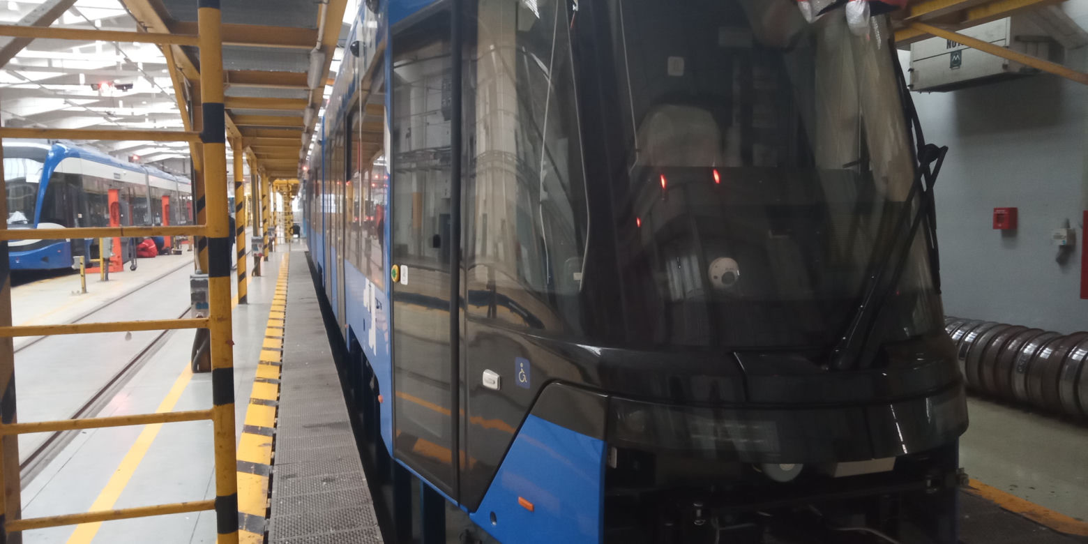 Tak wygląda pierwszy tramwaj "Lajkonik", który dotarł do Krakowa!