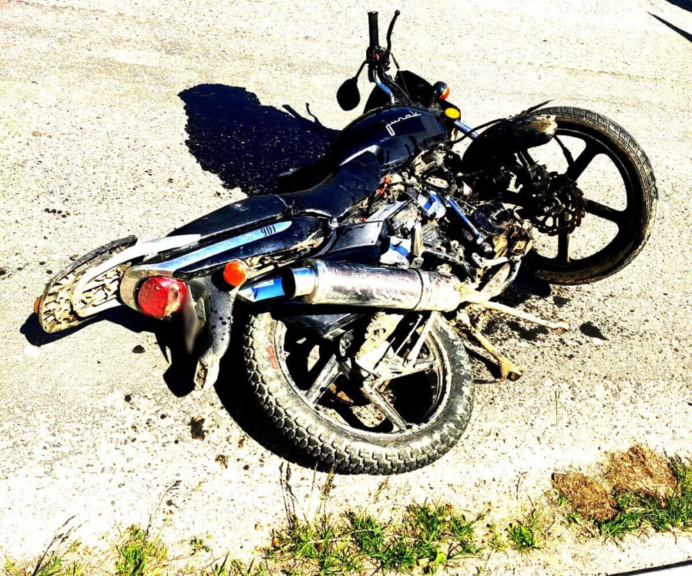 Rozbił się na motorowerze marki Junak