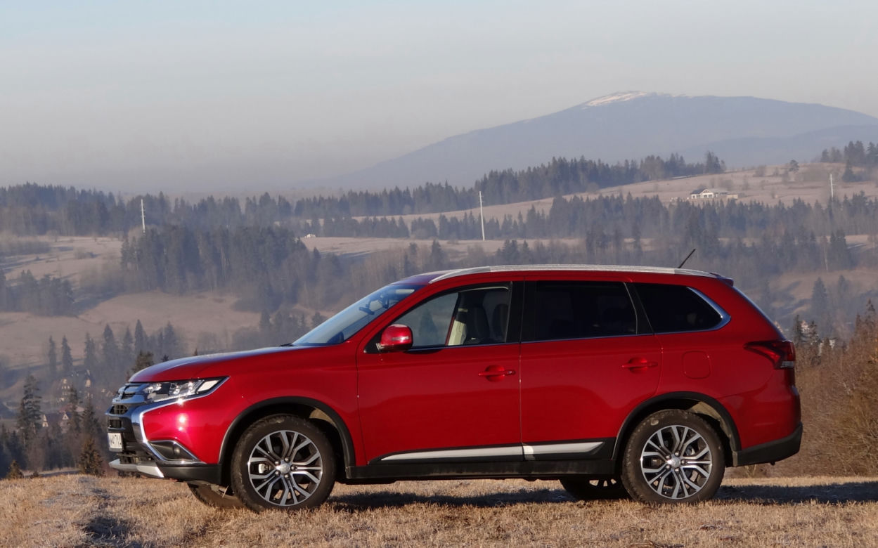 Mitsubishi Outlander 2.2 DID 6AT 4WD Intense Plus