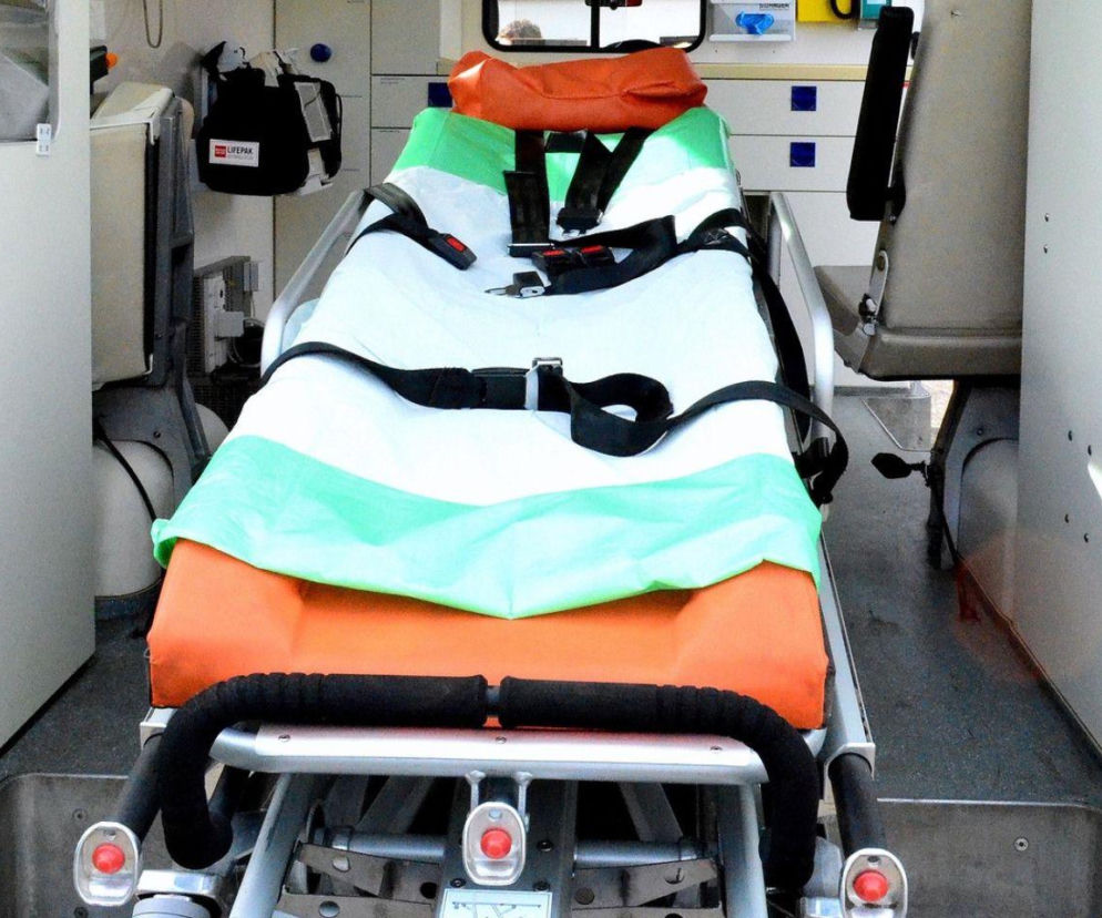 Tragiczny wypadek w Pruszczu Gdańskim z udziałem kilku pojazdów i pieszej! Kierowca walczy o życie