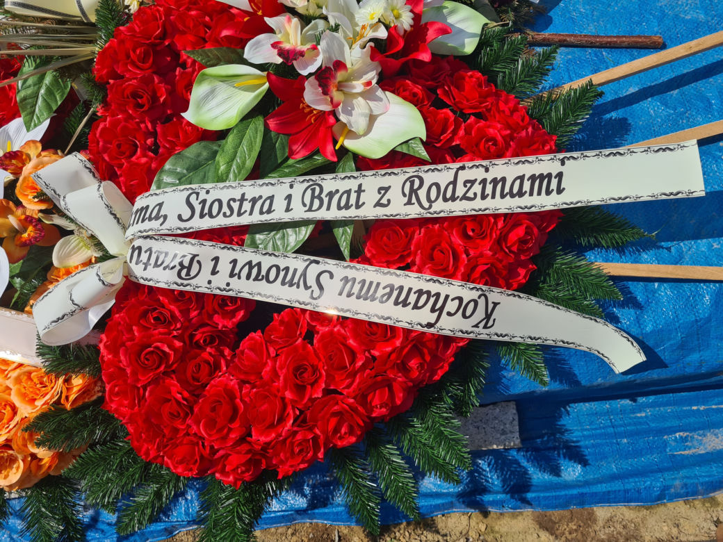 Zawadka. Smutny grób Adama T. Zabił go własny syn [GALERIA]