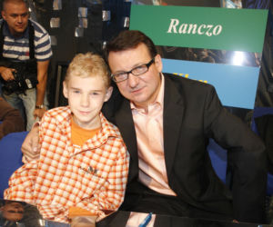 Zagrał Wojtka w Rodzinie zastępczej. Nie do wiary, jak dziś wygląda była dziecięca gwiazda