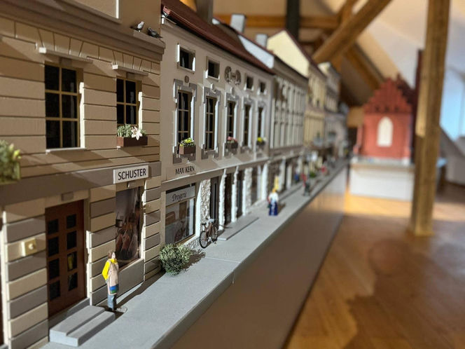 Ta zabytkowa szkoła ma ponad 100 lat. Po latach starań odzyskała blask