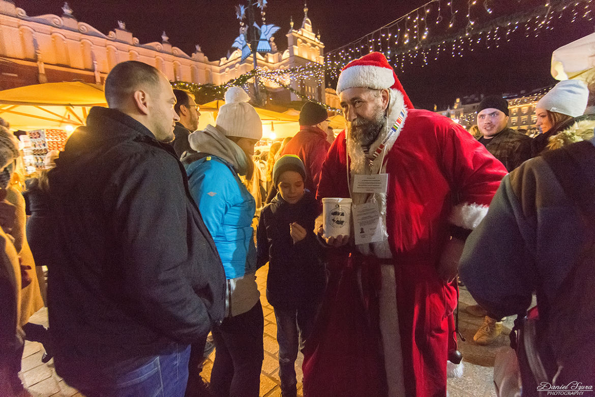 Kraków w świątecznym wydaniu: Miasto w tej odsłonie prezentuje się wyjątkowo! [GALERIA ZDJĘĆ]