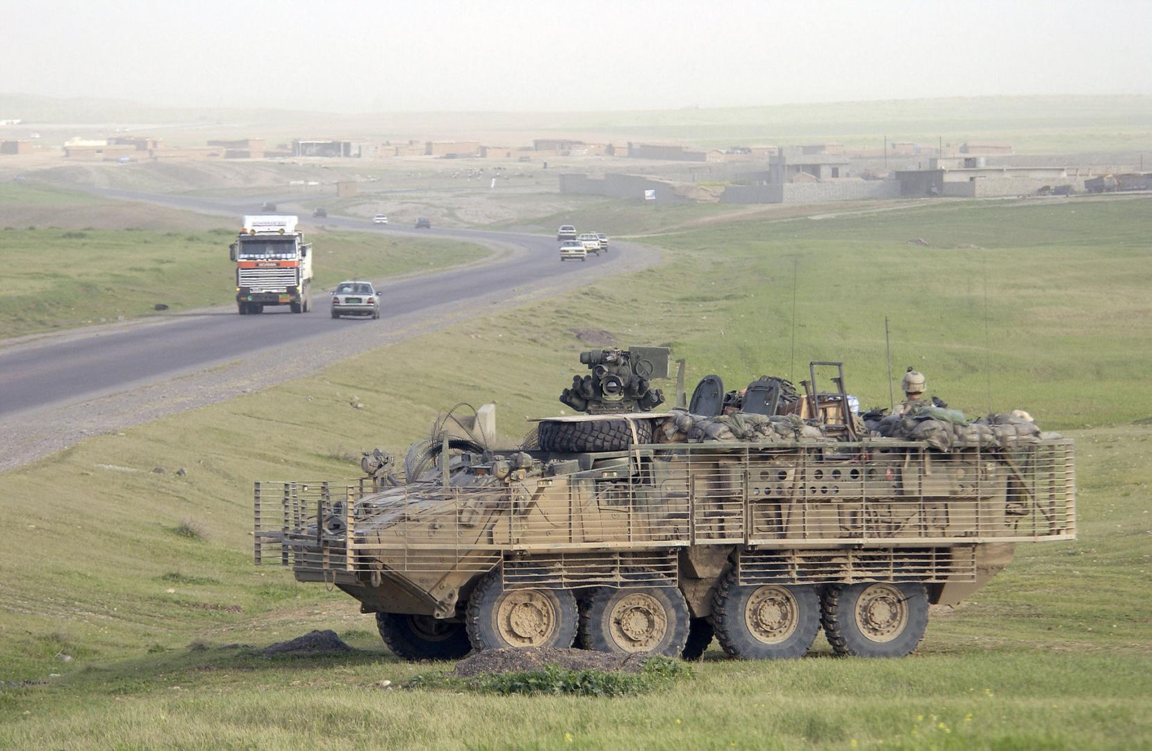 Stryker vs Rosomak