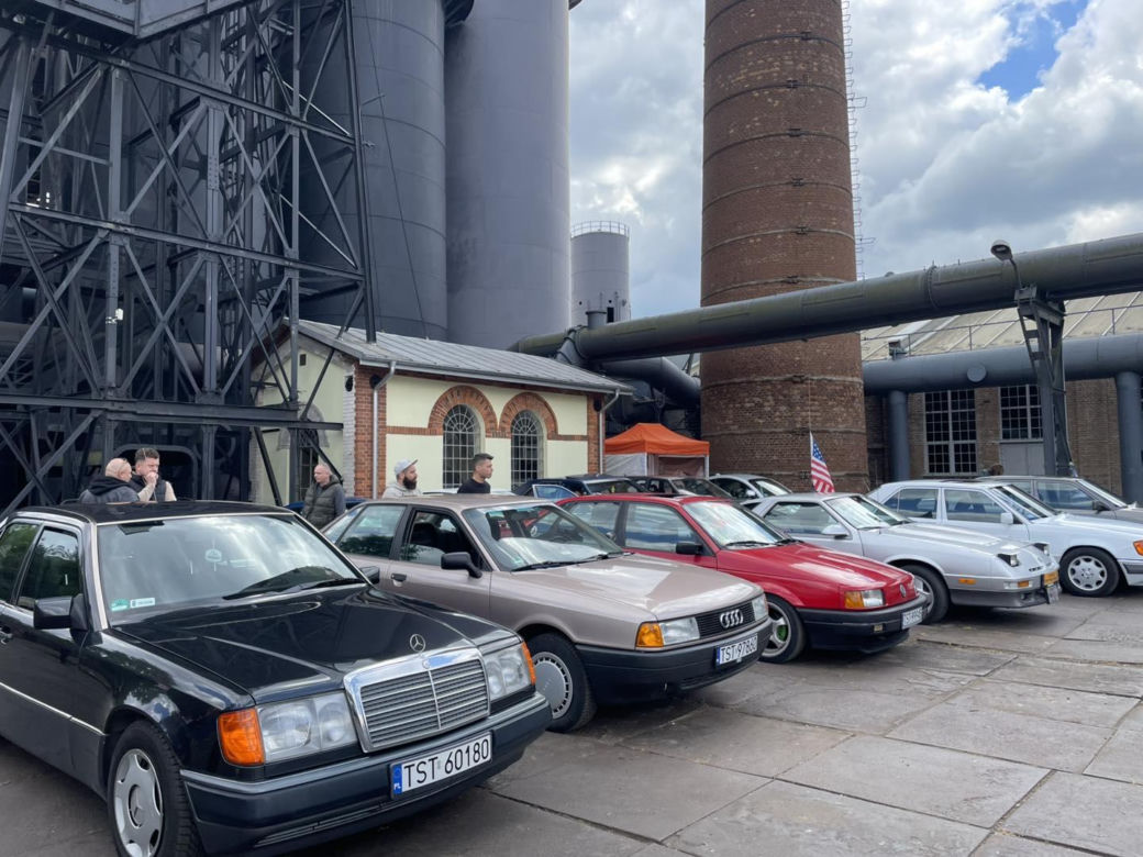 Start Sezonu Starachowickich Klasyków: Święto Motoryzacji w Sercu Przemysłowej Historii Miasta