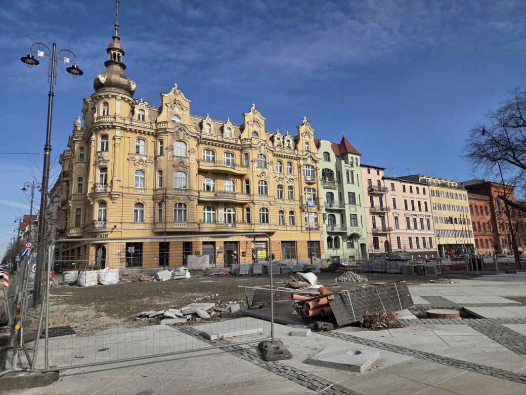 Tak teraz wygląda Plac Wolności w Bydgoszczy. Zaglądamy na plac budowy!