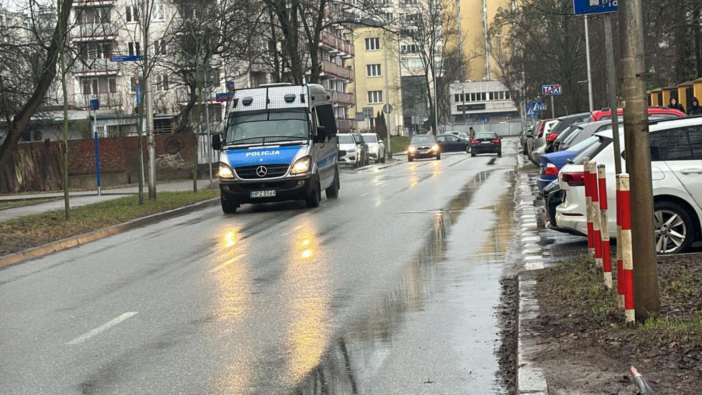 Awanturnik w szpitalu na Woli. Policyjna obława