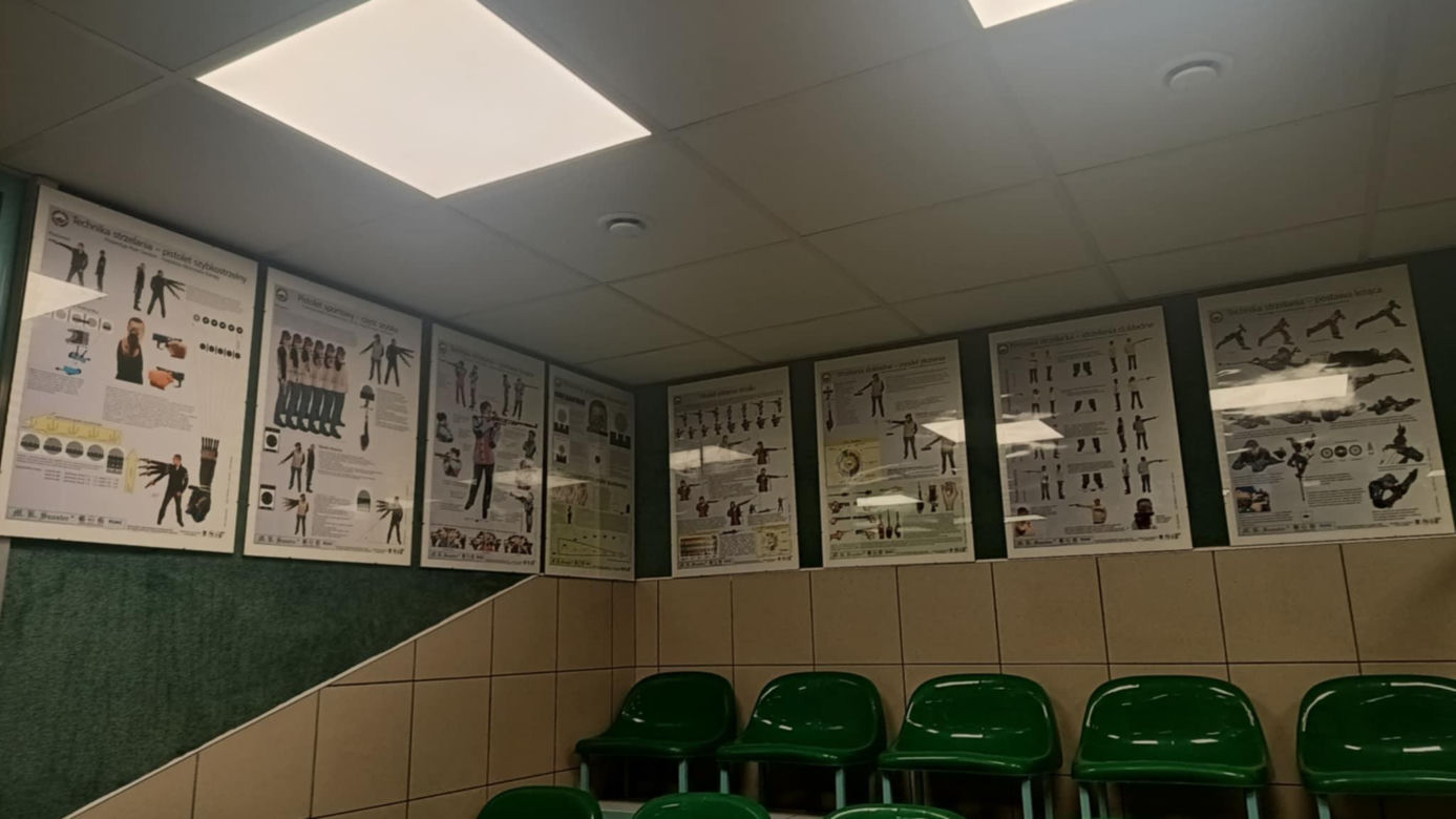 Otwarcie strzelnicy w Zespole Szkół Samochodowych w Toruniu