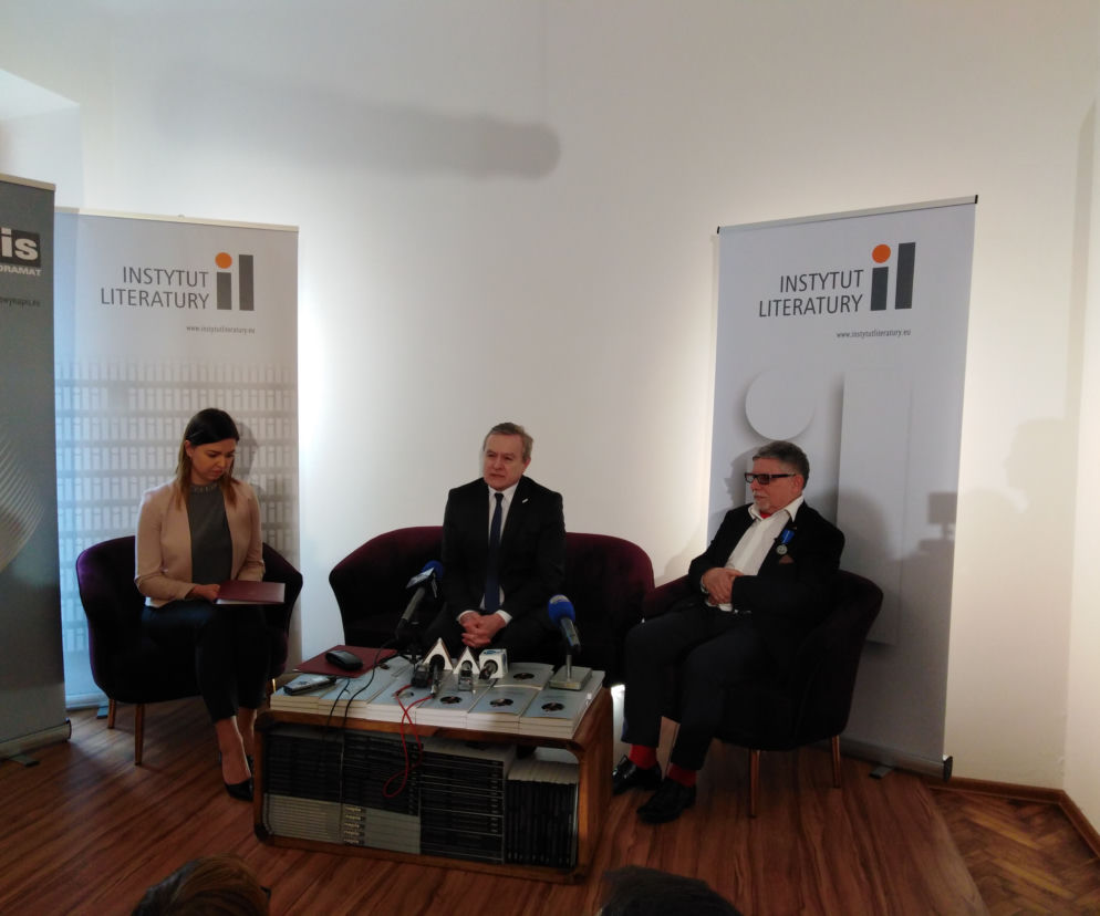 Instytut Literatury otwarty