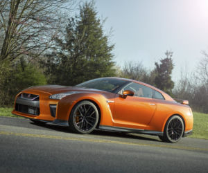 Nissan GT-R lifting 2017