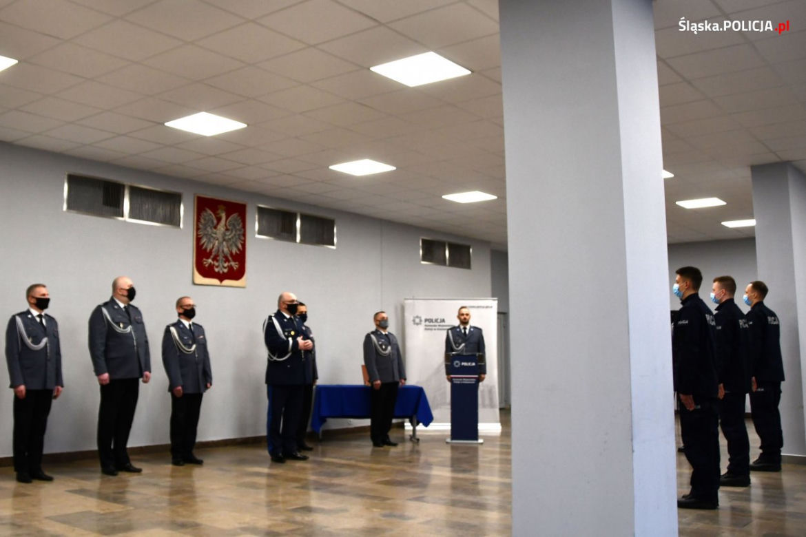 Prawie 150 nowych policjantów w Śląskiem. "Będą strzec bezpieczeństwa"