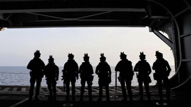 Francuski lotniskowiec na Bałtyku. Historyczne wejście „Charles de Gaulle" do Malmö