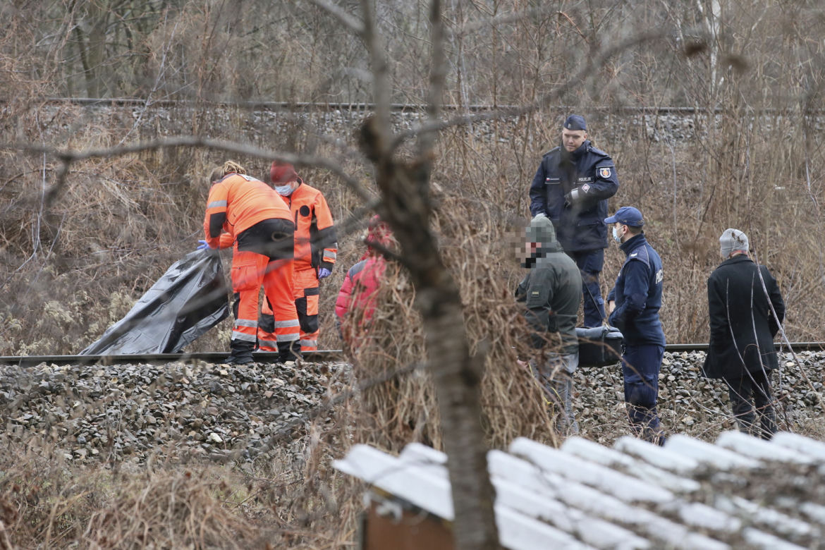 Śmiertelny wypadek na Pradze-Południe. Nie żyje dziewczynka potrącona przez pociąg