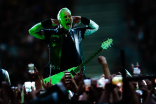 Metallica poruszyła ziemię w Grecji? Przeprowadzono badania sejsmografem!