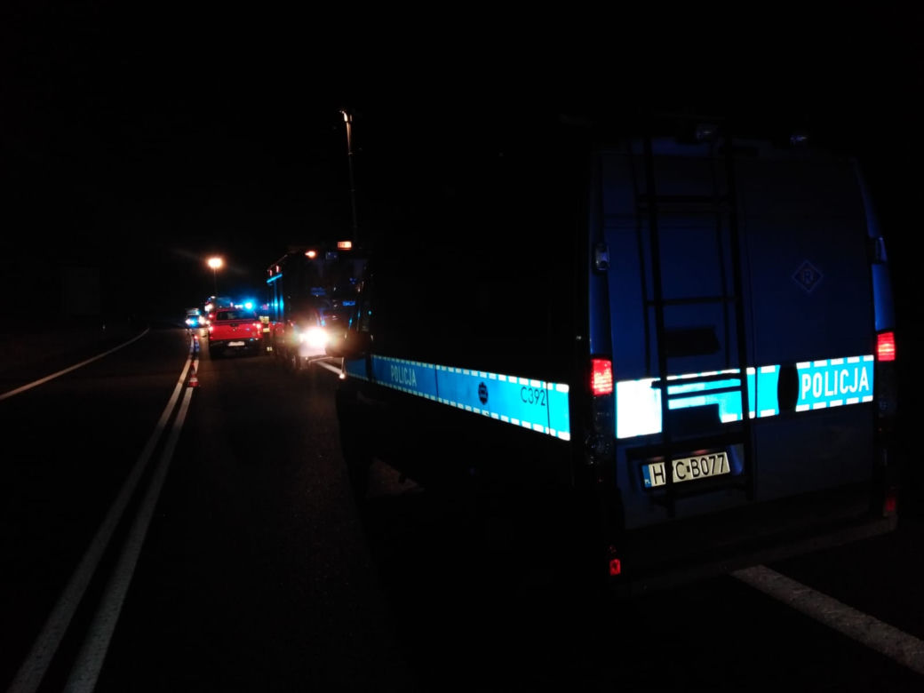 Tragedia w Małej Nieszawce pod Toruniem. Nie żyje 43-letni kierowca!