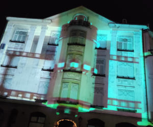 Historia Tarnowa opowiedziana światłem - mapping 3D na Placu Kazimierza
