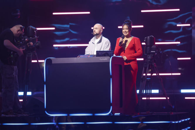 Dekolt do pępka i czerwień, która powaliła wszystkich! Patricia Kazadi królowała na ściance