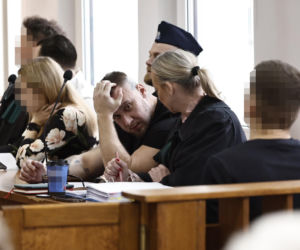 Łukasz Żak w sądzie. Sypie się linia obrony jego kolegów. Biegły: „Każdy ma obowiązek udzielenia pomocy”