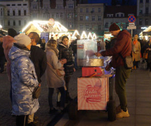 Tu jest jak w bajce! Bydgoski Jarmark Świąteczny już zachwyca mieszkańców [ZDJĘCIA]