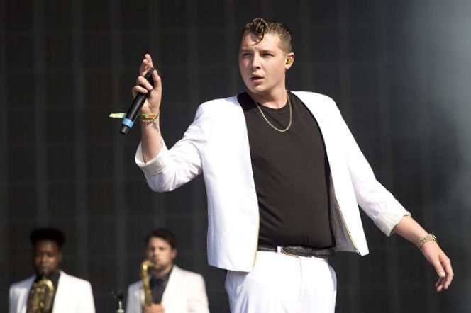 John Newman - choroba nie daje o sobie zapomnieć. 'Potrzebna operacja'