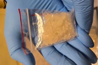 Policjanci z Leszna przejęli ponad 4,5 kilograma narkotyków! Zatrzymano trzech mężczyzn [ZDJĘCIA]