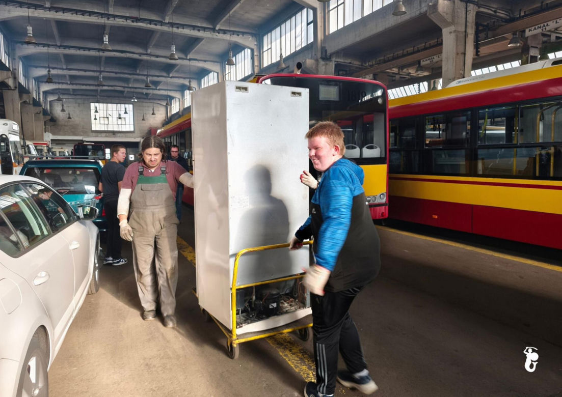 Z Warszawy na Ukrainę. Autobusy pomogą mieszkańcom