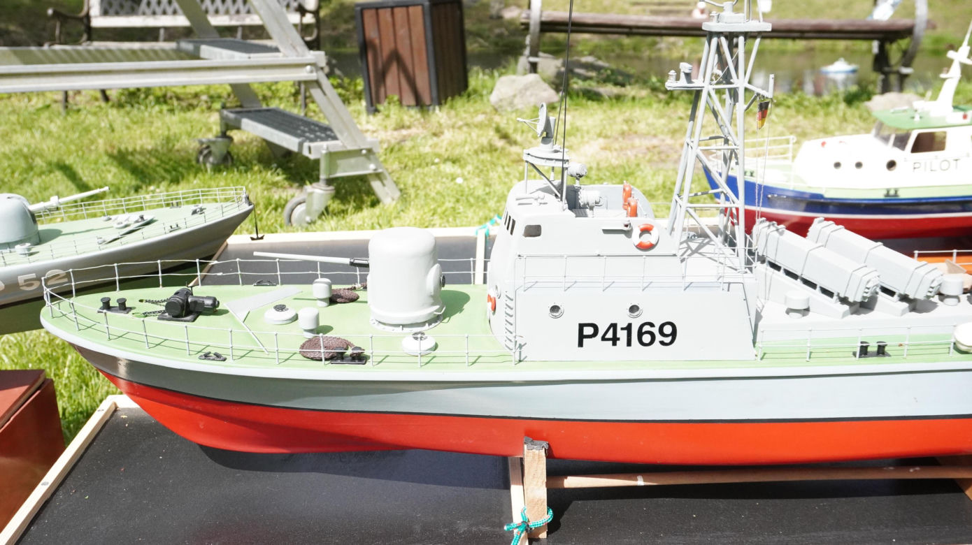 Piknik modelarski 2024 w Lubuskim Muzeum Wojskowym w Drzonowie