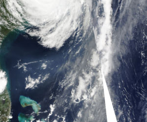 Huragan Irene - 27.08.2011 - ZDJĘCIA SATELITARNE NASA