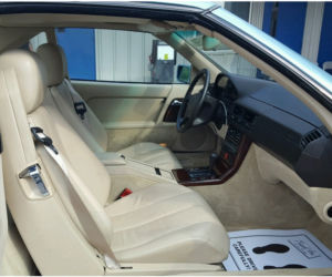 Mercedes 500 SL z przebiegiem niecałych 2000 km