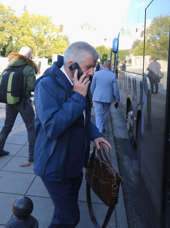 Politycy PiS jadą na wyjazdowe posiedzenie partii