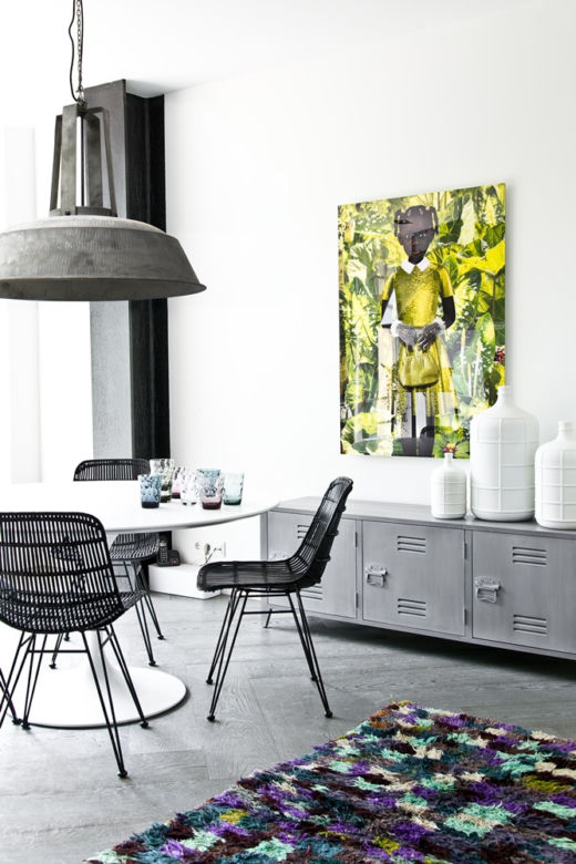 Elegancka jadalnia w stylu industrialnym