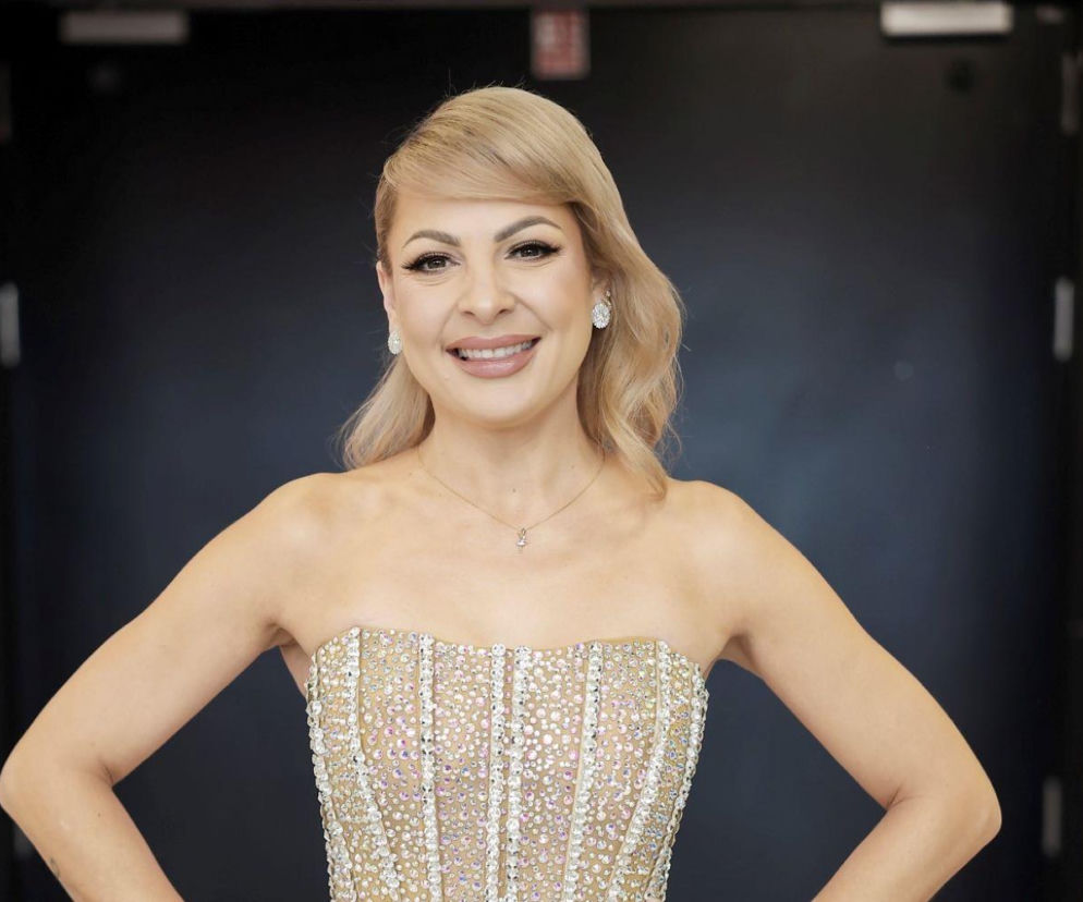 Magdalena Narożna królową ramówki Polsatu! Gwiazda disco polo w odważnej mini z błyskiem!