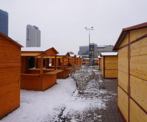 Jarmark Warszawski na placu Defilad na kilka dni przed startem imprezy