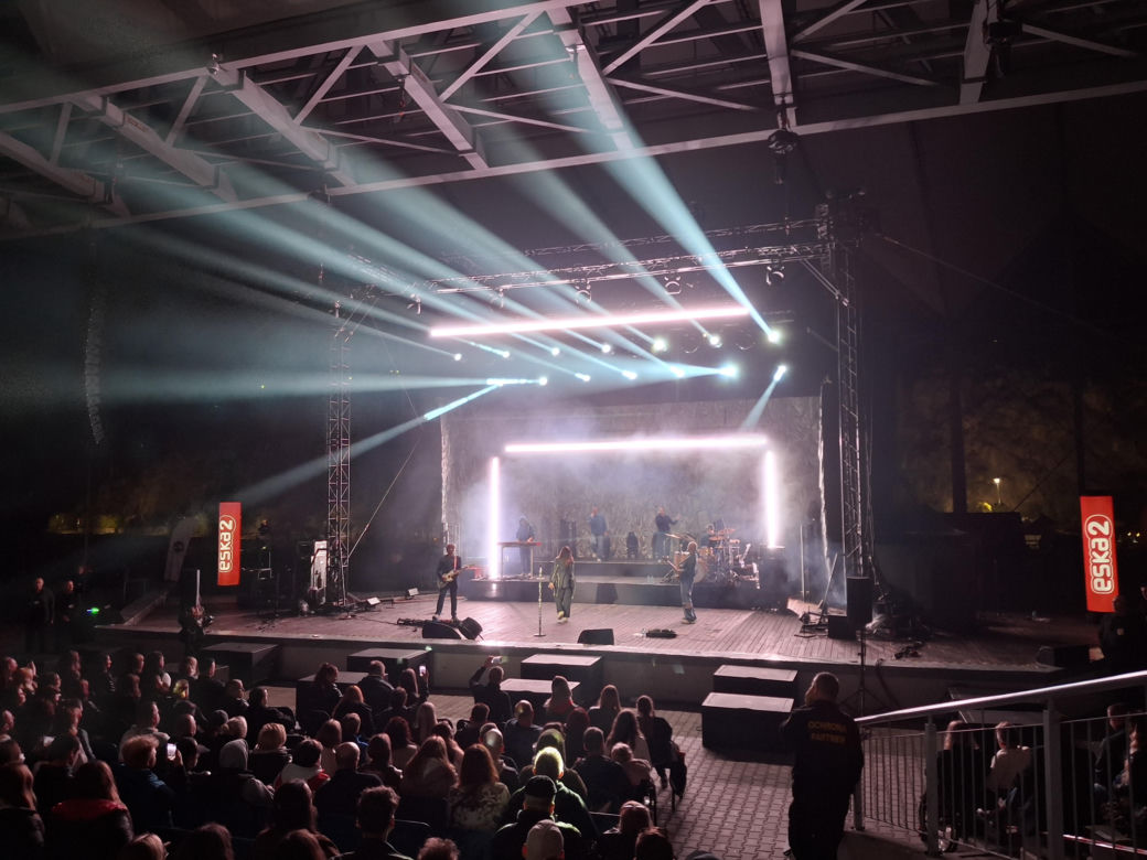 PGS Rock Festival na Kadzielni. Tłumy fanów śpiewały z LemON-em i Ewą Farną