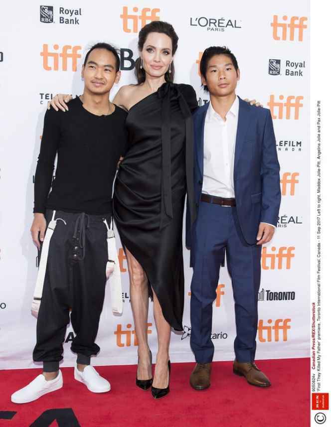 Angelina Jolie z synami