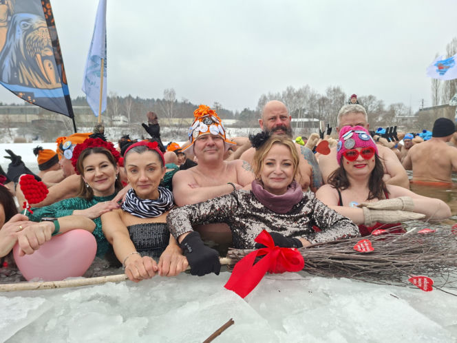 Historyczny I Zlot Morsów w Starachowicach