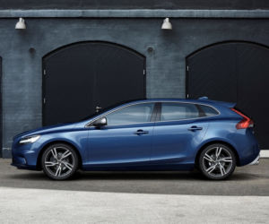Volvo V40 lifting 2017