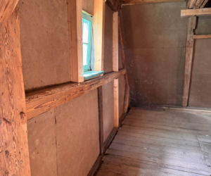 Płyty gliniano-konopne w zabudowie wnętrz