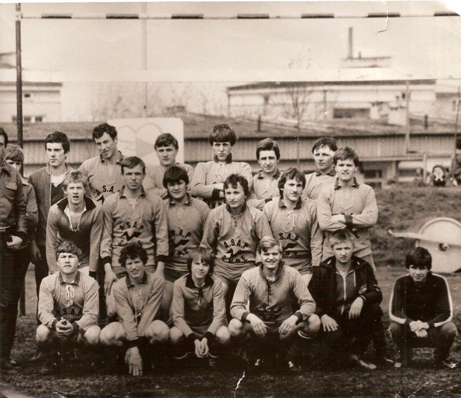 Naszym Kozłom stuknęło 45 lat! Rugbiści świętują jubileusz na boisku. 