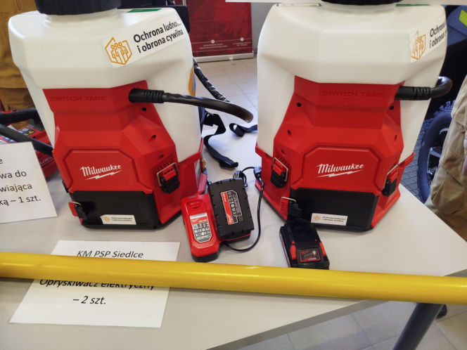 Nowy sprzęt trafi do strażaków z Siedlec, Łosic, Makowa Mazowieckiego, Ostrołęki, Ostrowi Mazowieckiej, Pułtuska, Sokołowa Podlaskiego, Węgrowa i Wyszkowa